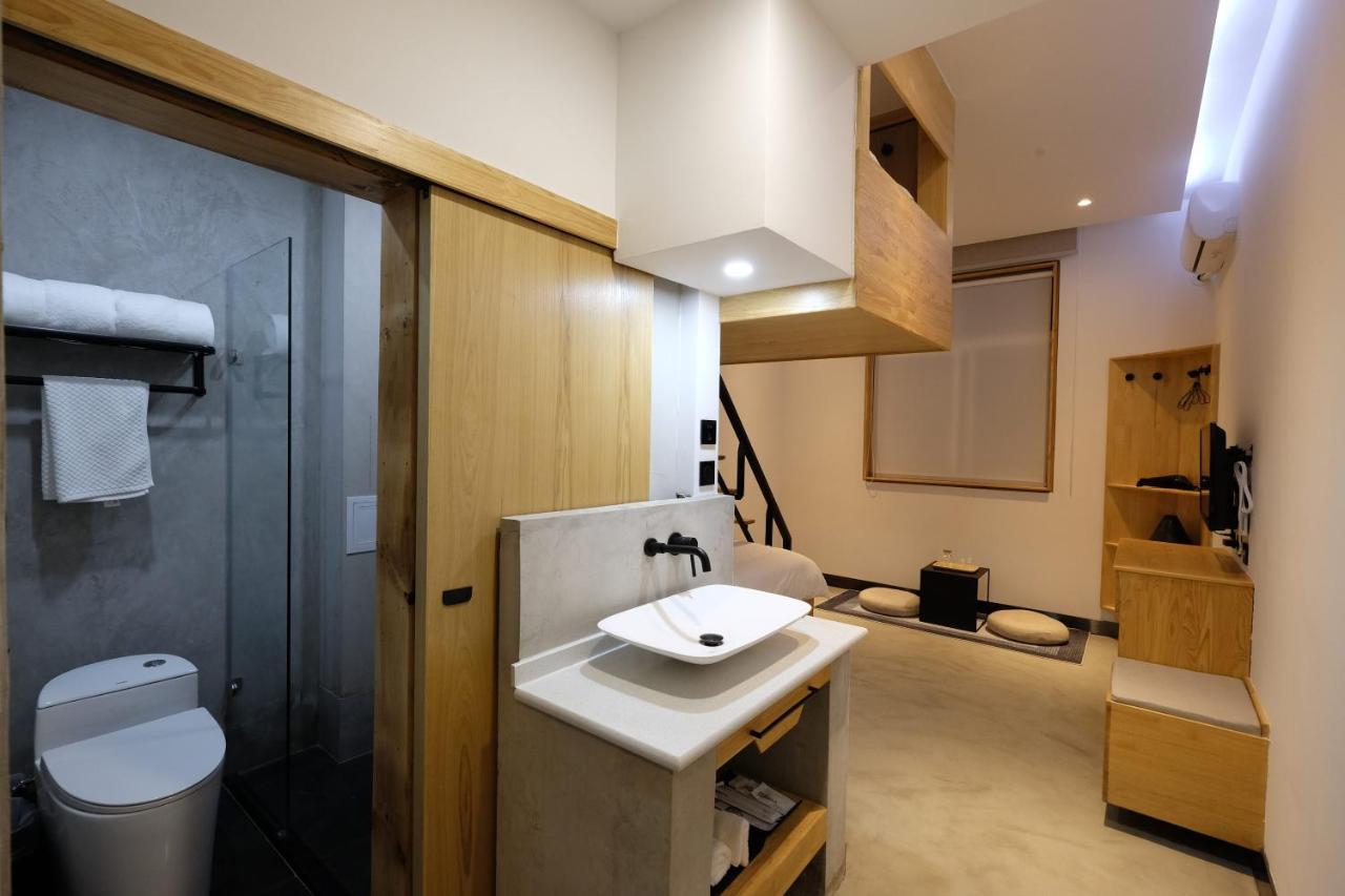 Dali Loft Travelling With Hostel Exterior foto