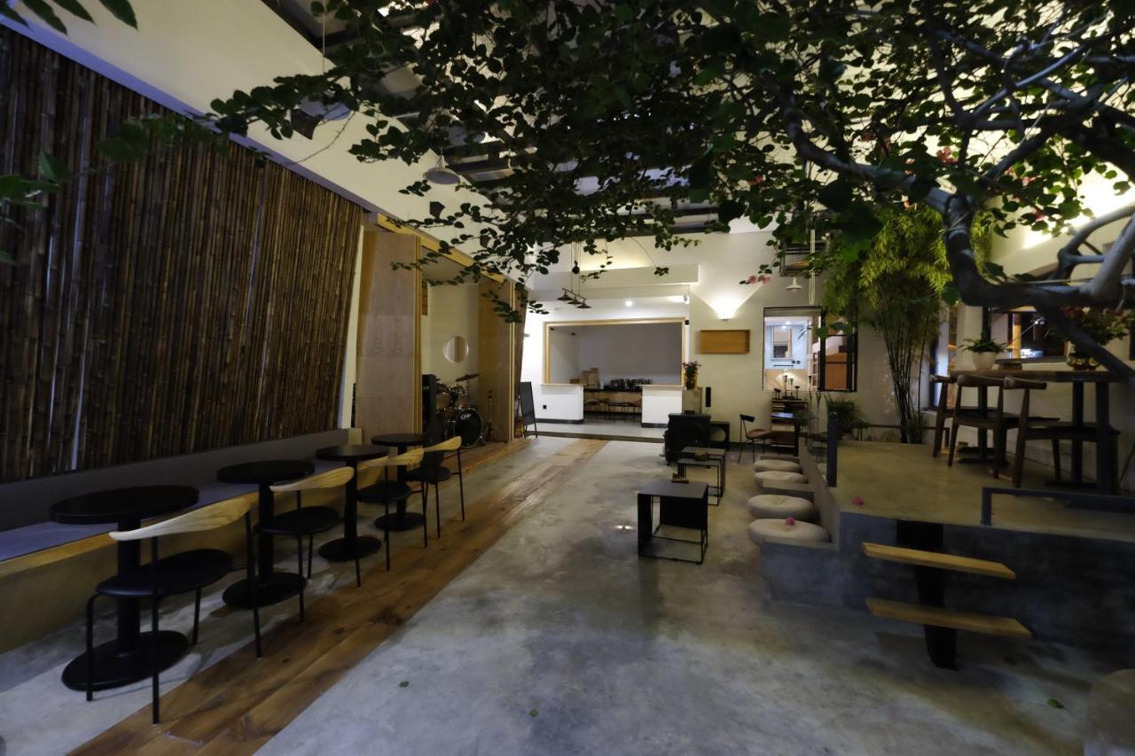 Dali Loft Travelling With Hostel Exterior foto